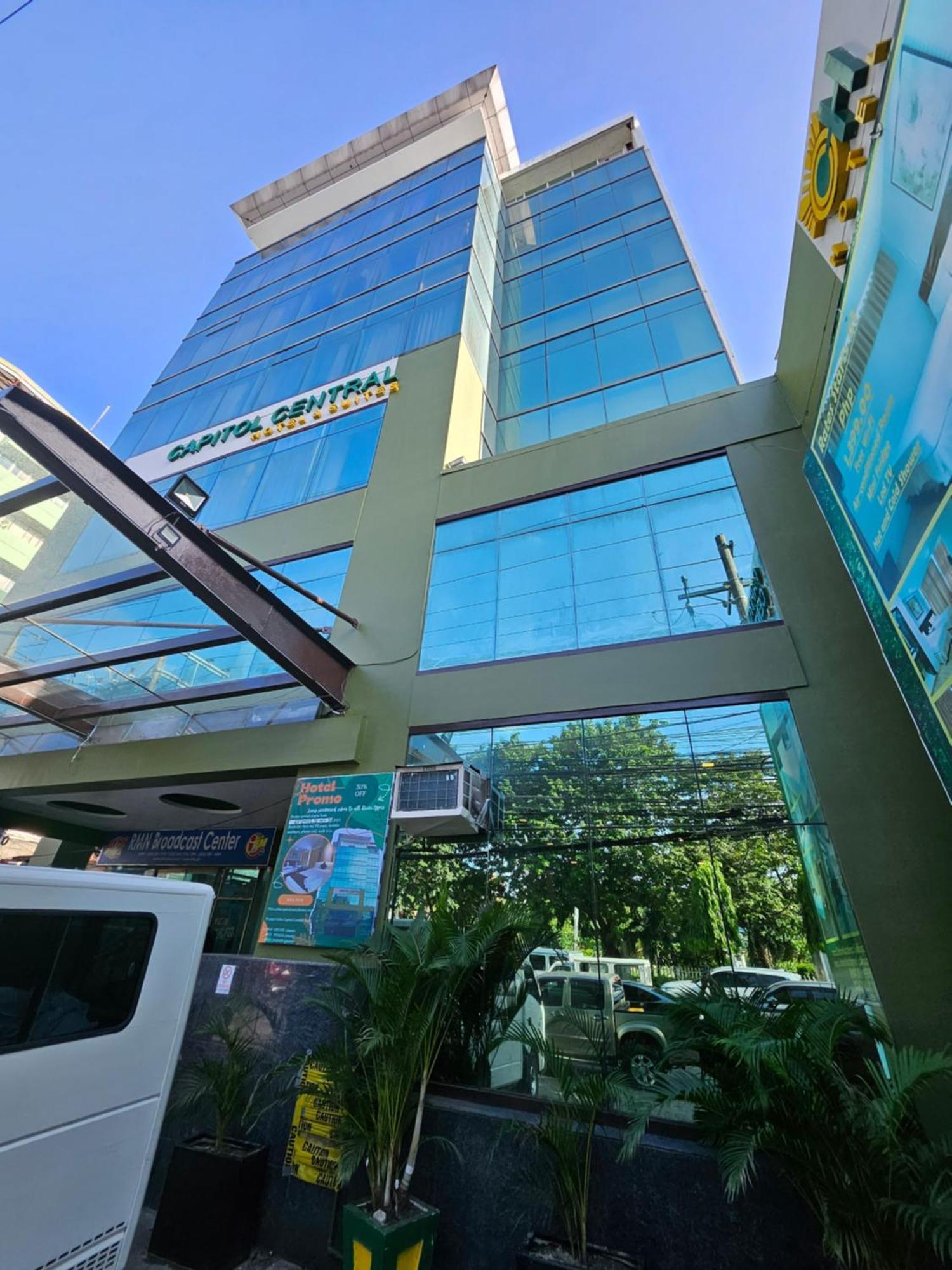 Cebu Capitol Central Hotel & Suites Powered By Cocotel Экстерьер фото