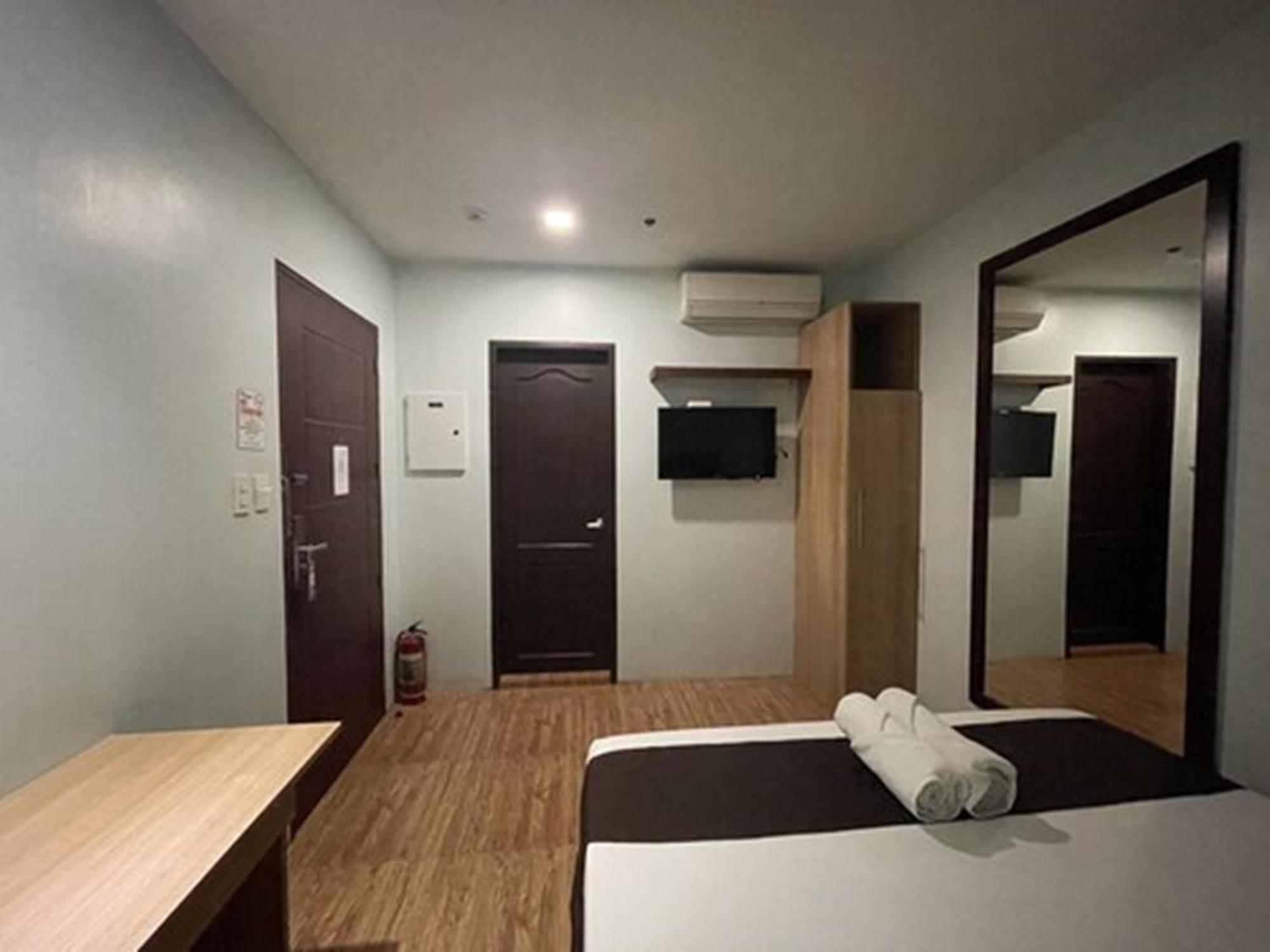 Cebu Capitol Central Hotel & Suites Powered By Cocotel Номер фото
